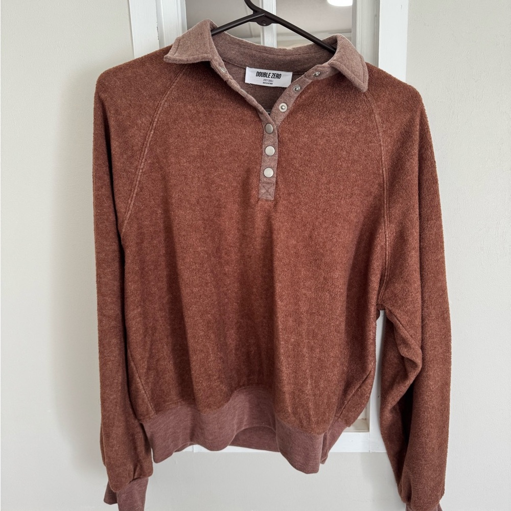 Double Zero Brown Sweater Size Small